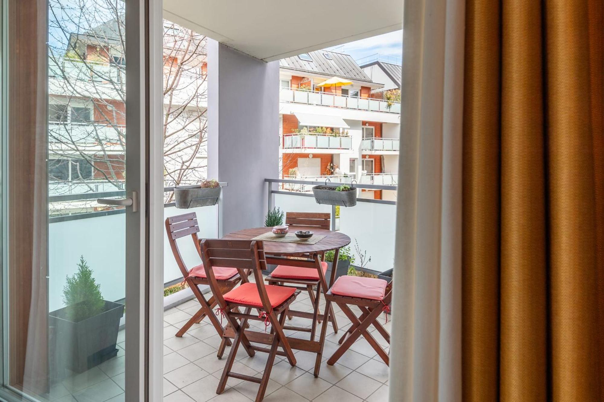 Joli T2 De 57 M Proche Lac Et Vieille Ville Annecy Luaran gambar
