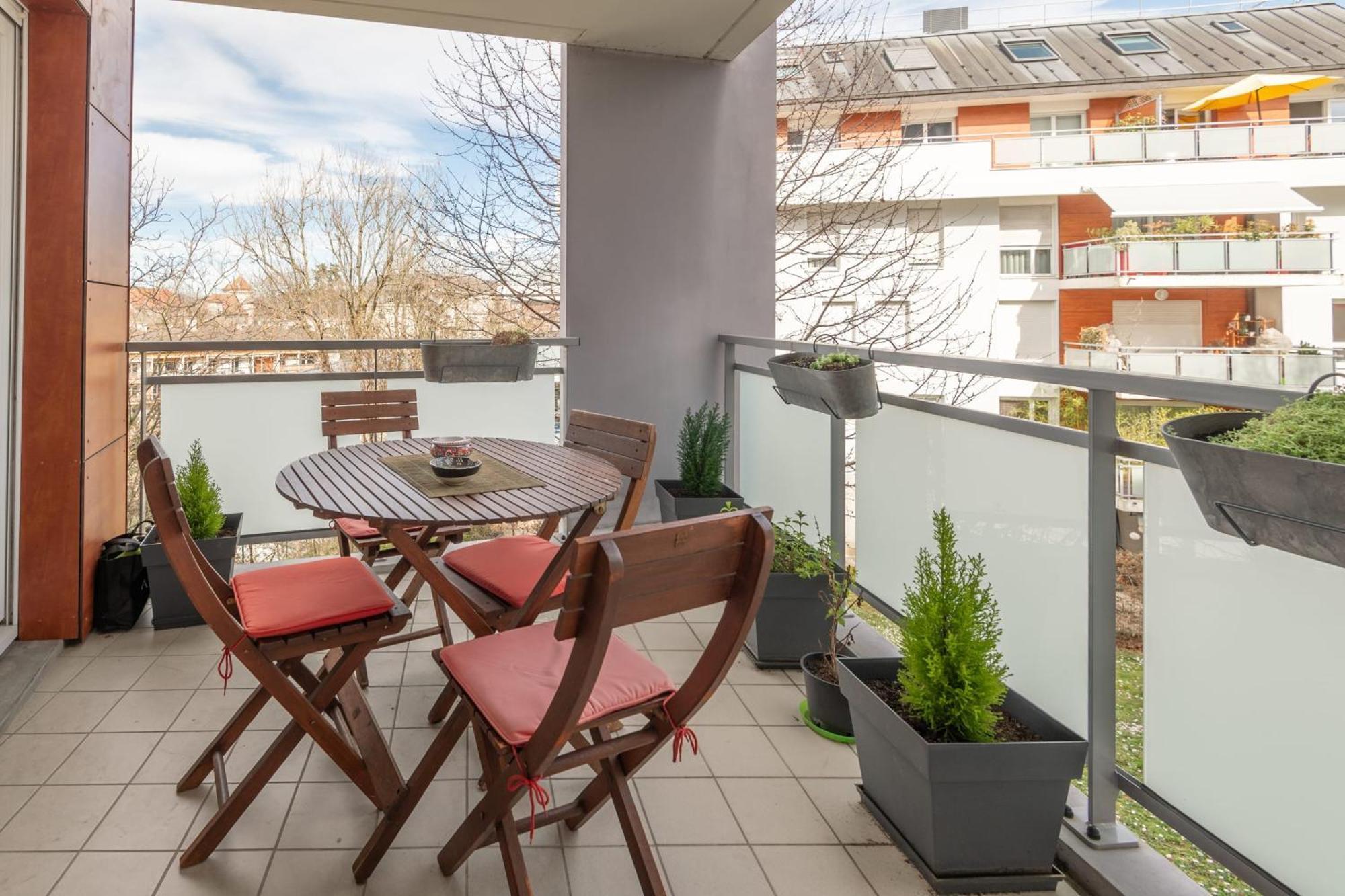 Joli T2 De 57 M Proche Lac Et Vieille Ville Annecy Luaran gambar